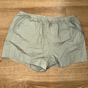 H&M parachute green shorts